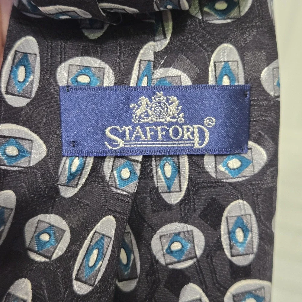 Stafford Mens‎ Silk Tie Black Blue Silver Geometric Medallion Made in Italy